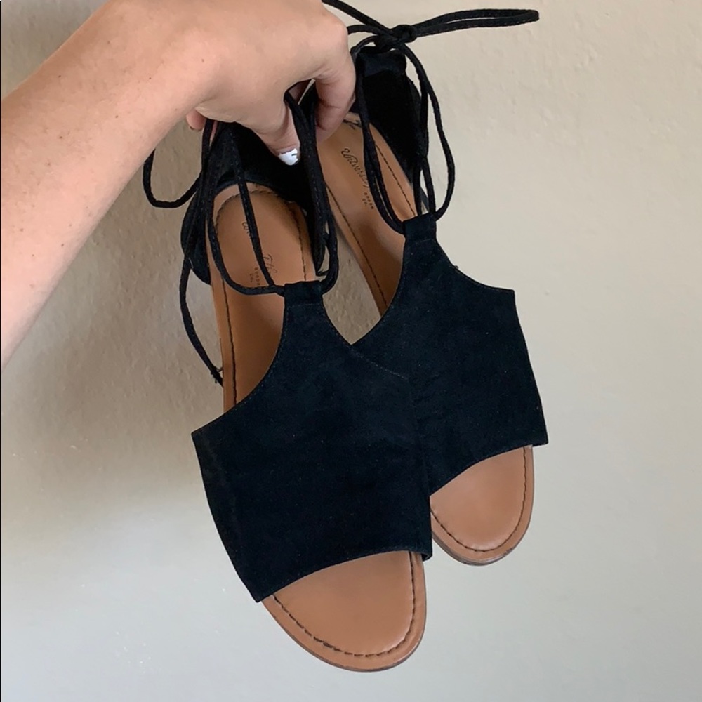 Cute lace up sandles